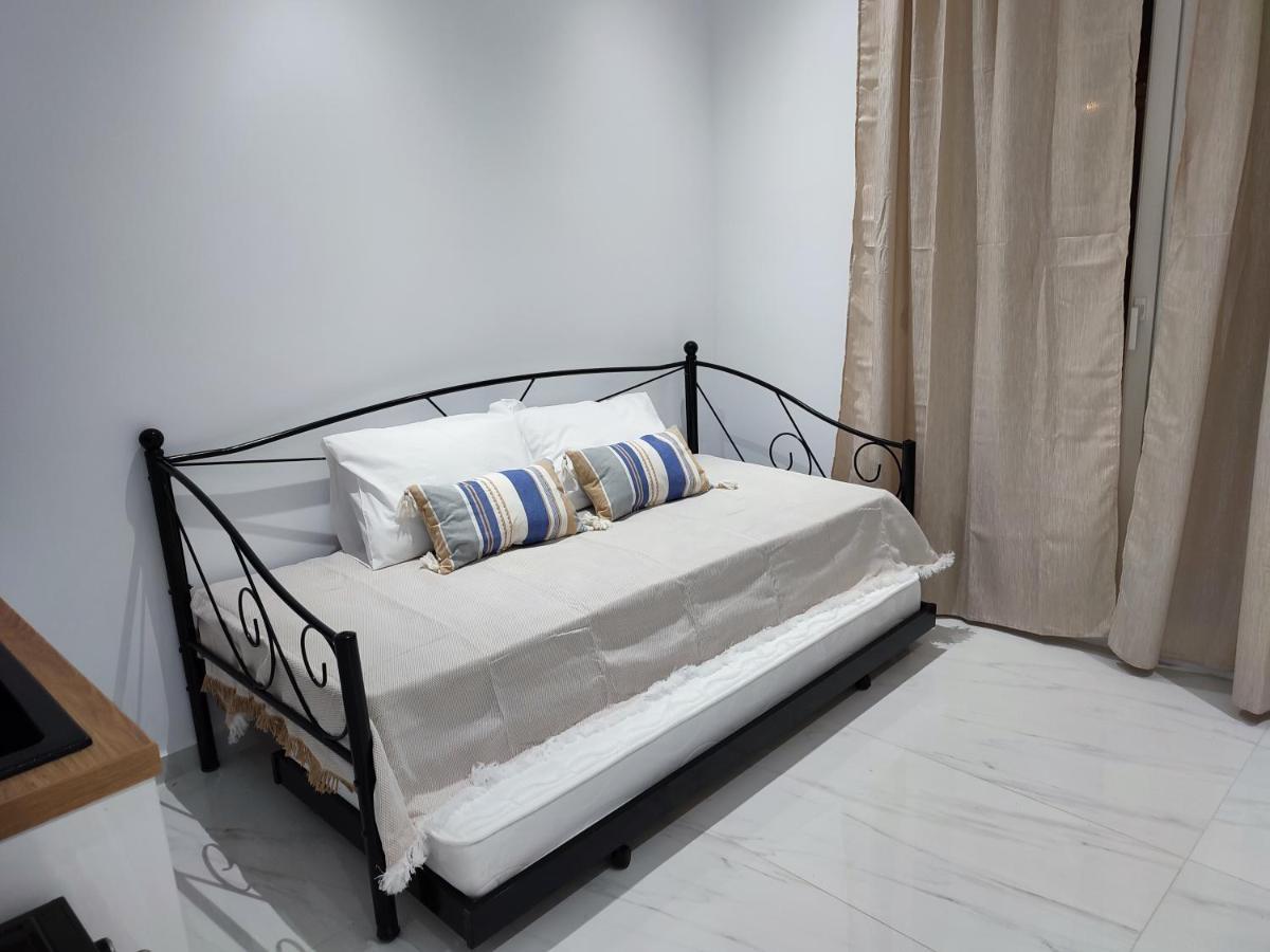 Alexander Luxury Apartments & Studios Metamorfosi  Exterior photo